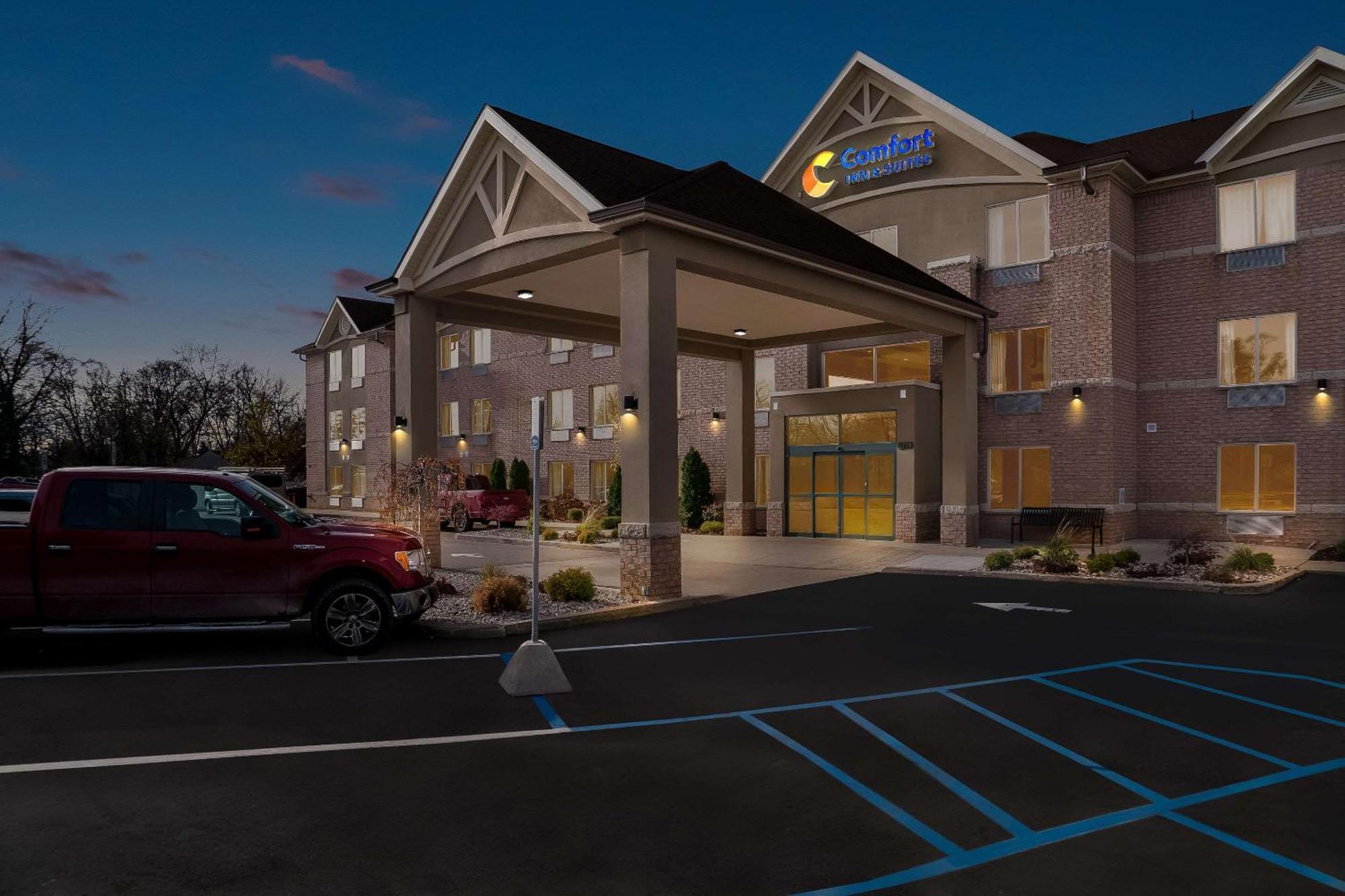 Comfort Inn & Suites Taylor Exterior photo