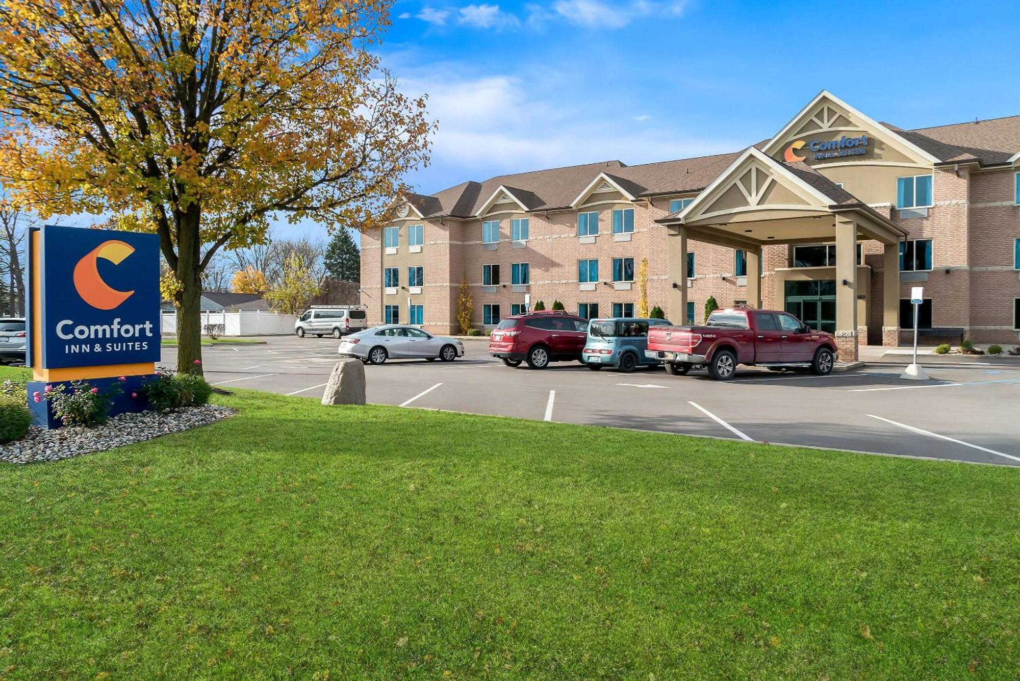 Comfort Inn & Suites Taylor Exterior photo
