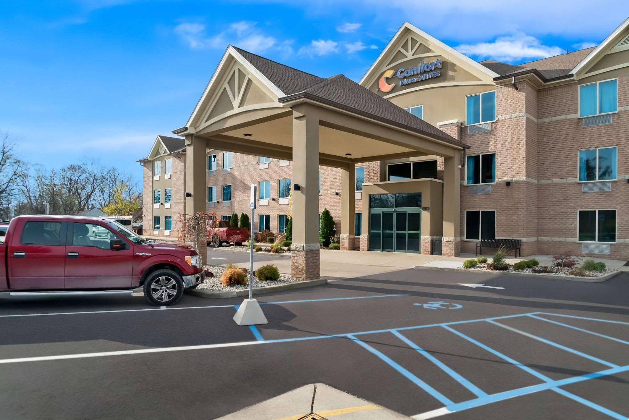 Comfort Inn & Suites Taylor Exterior photo