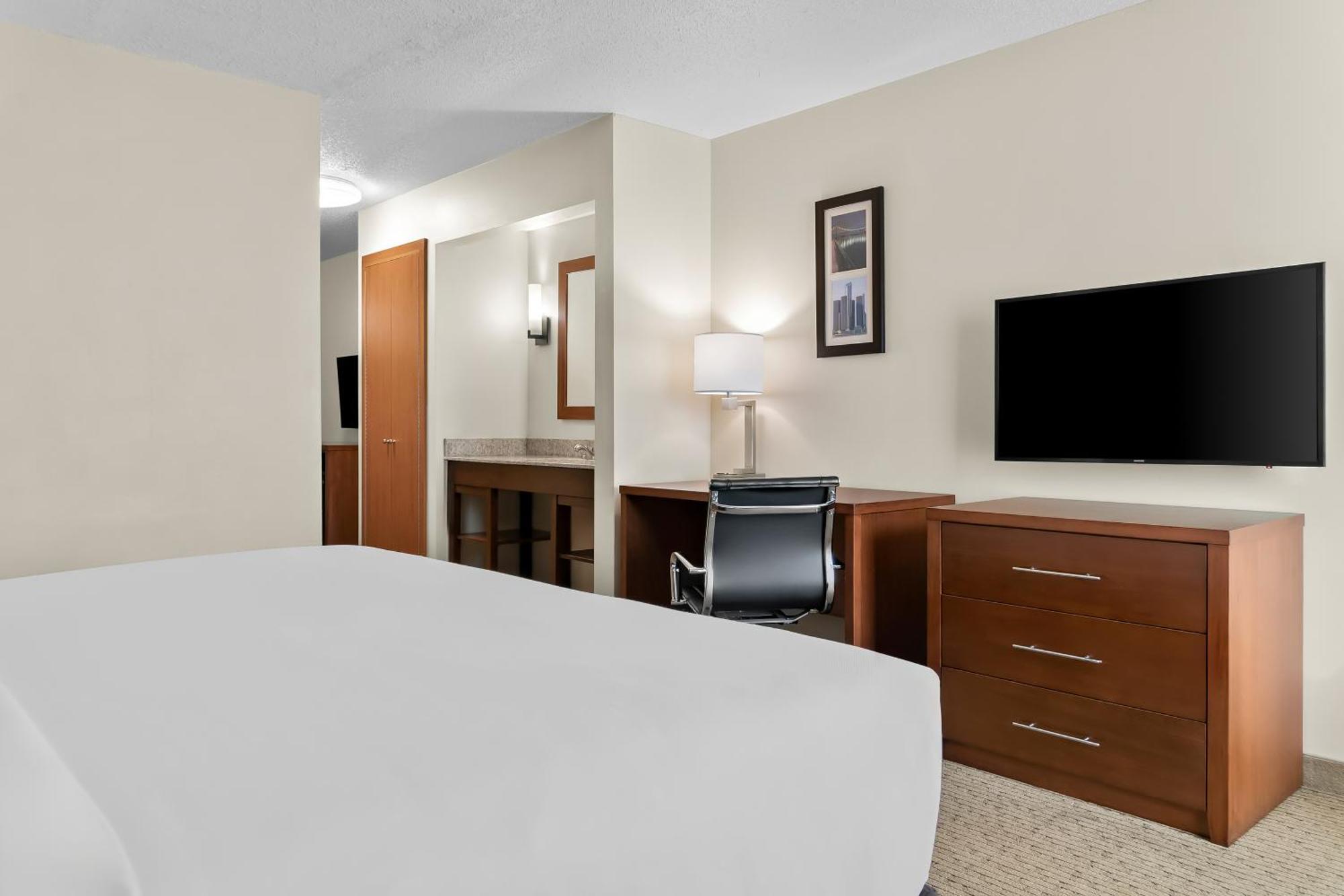 Comfort Inn & Suites Taylor Exterior photo